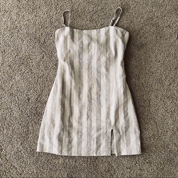 New linen summer dress. - Picture 2 of 4